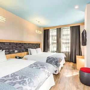 https://tryp-by-wyndham-times-square-south.us-newyorkcity.com